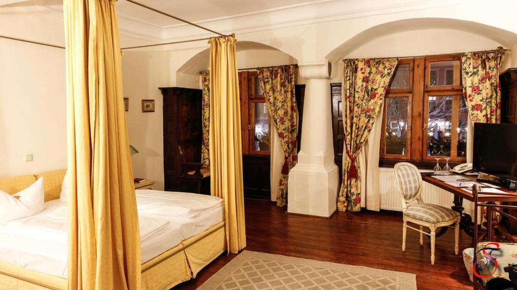 Hotel Adler Rudolstadt Buitenkant foto